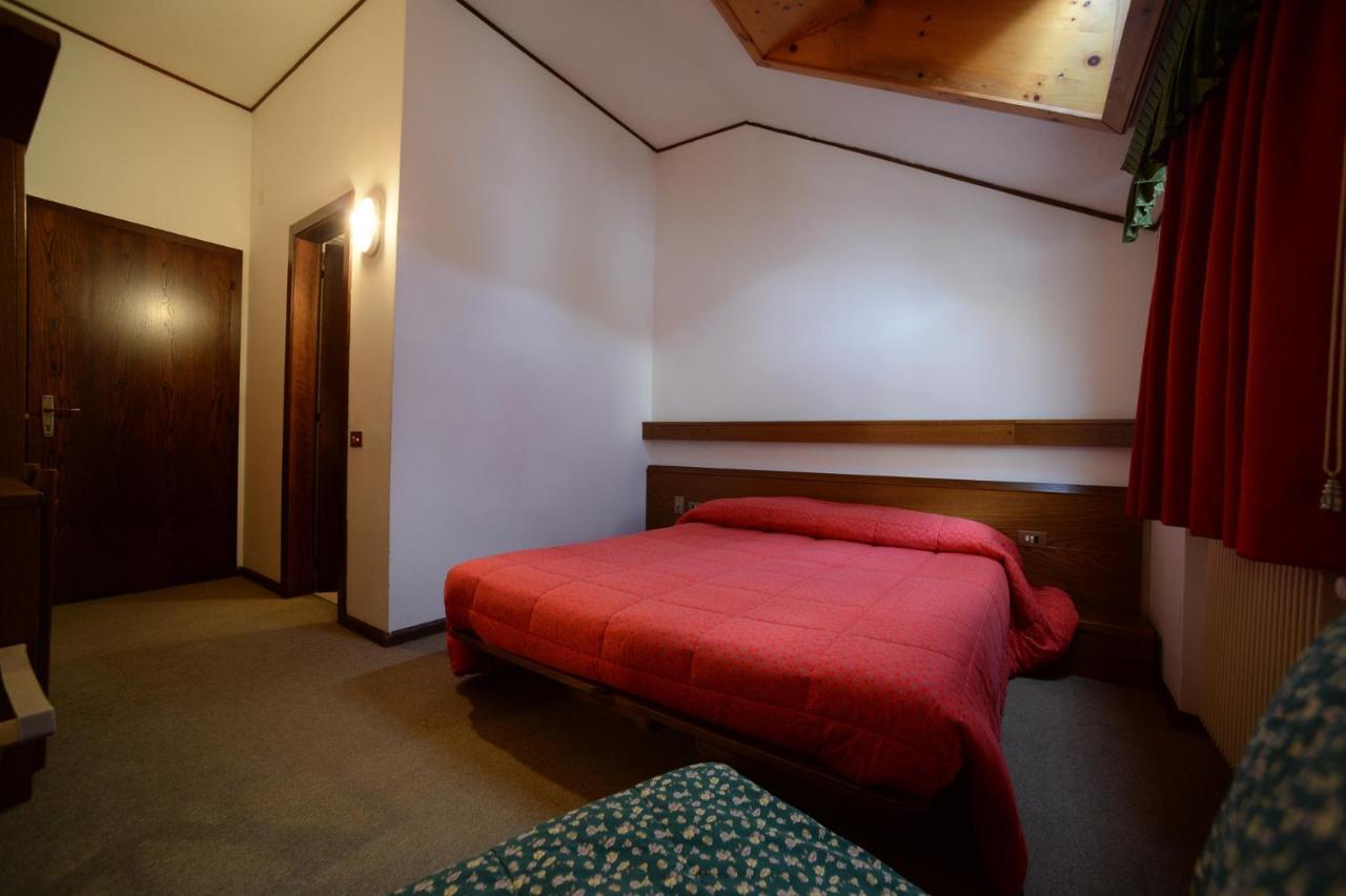 Hotel Compet Левико-Терме Экстерьер фото