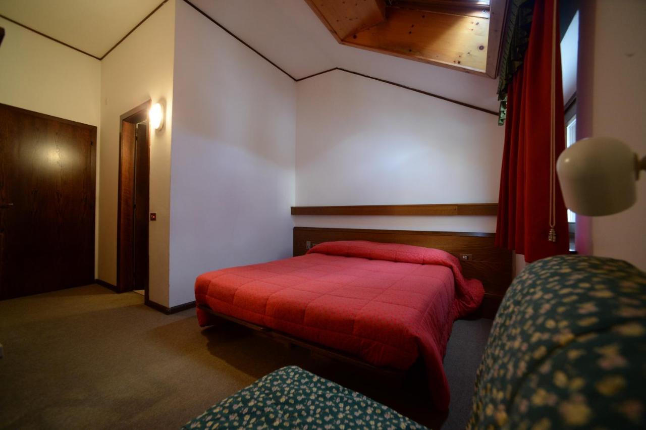 Hotel Compet Левико-Терме Экстерьер фото