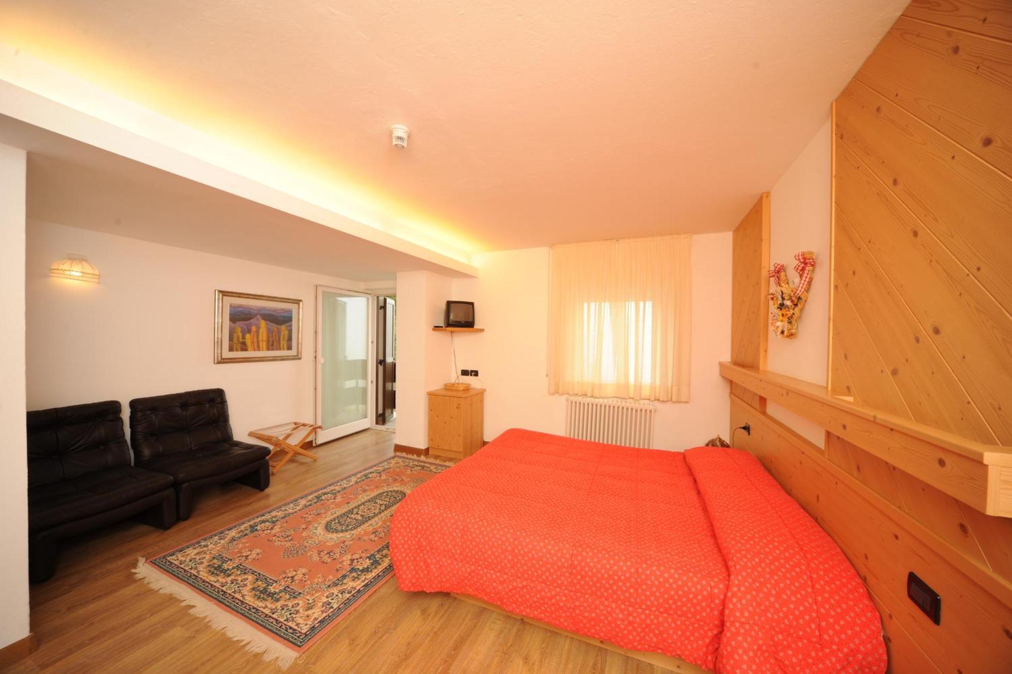 Hotel Compet Левико-Терме Экстерьер фото