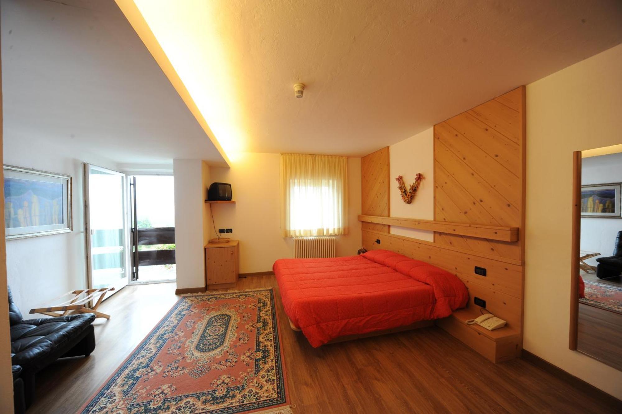 Hotel Compet Левико-Терме Экстерьер фото
